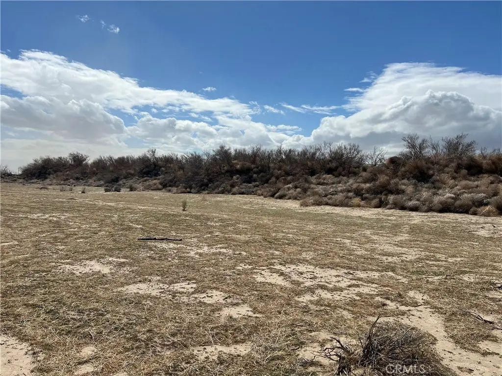 80 Avenue H, Lancaster, CA 93535 - Image #1