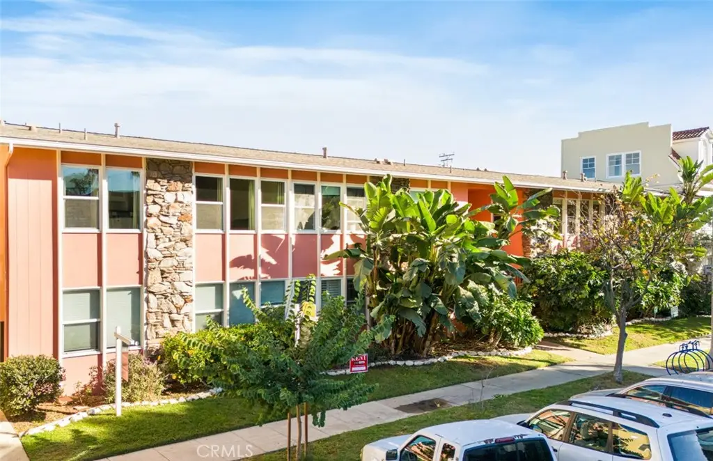 1023 E 1st Street #19, Long Beach, CA 90802 - Image #1