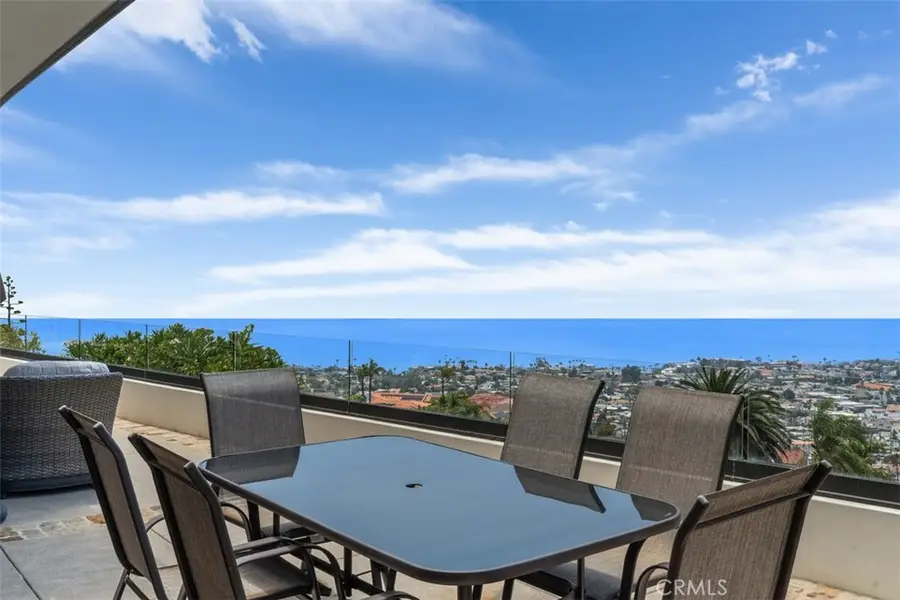 413 E Avenida Cordoba, San Clemente, CA 92672 - Image #2