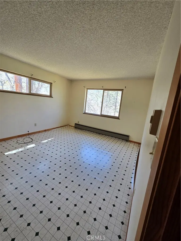 16631 Patricia Avenue, Montague, CA 96064 - #2