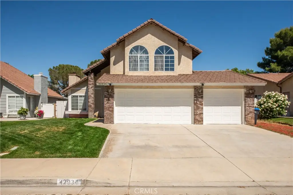 42934 Fenner Avenue, Lancaster, CA 93536 - Image #1