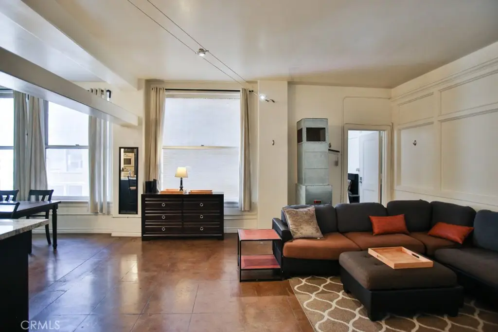 215 W 7th Street #803, Los Angeles, CA 90014 - Image #1