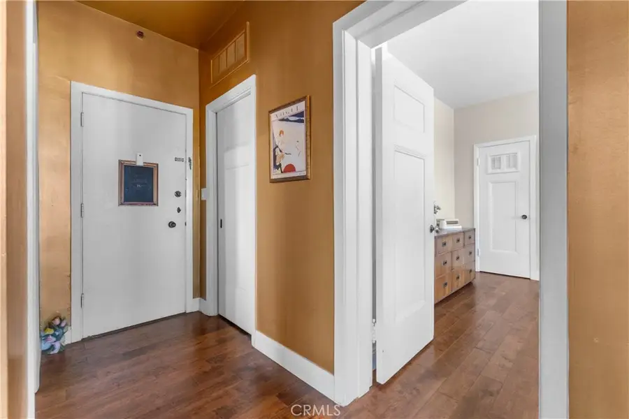 800 E Ocean Boulevard #201, Long Beach, CA 90802 - Image #2