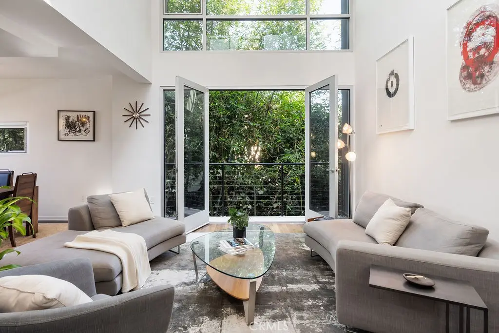 4111 W Sunset Boulevard #220, Los Angeles, CA 90029 - Image #1