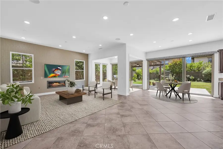 65 Rexford, Irvine, CA 92620 - Image #3