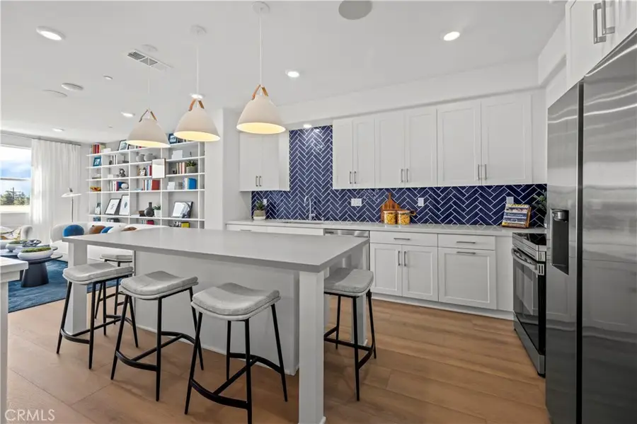 121 Evergreen Lane, Claremont, CA 91711 - #3