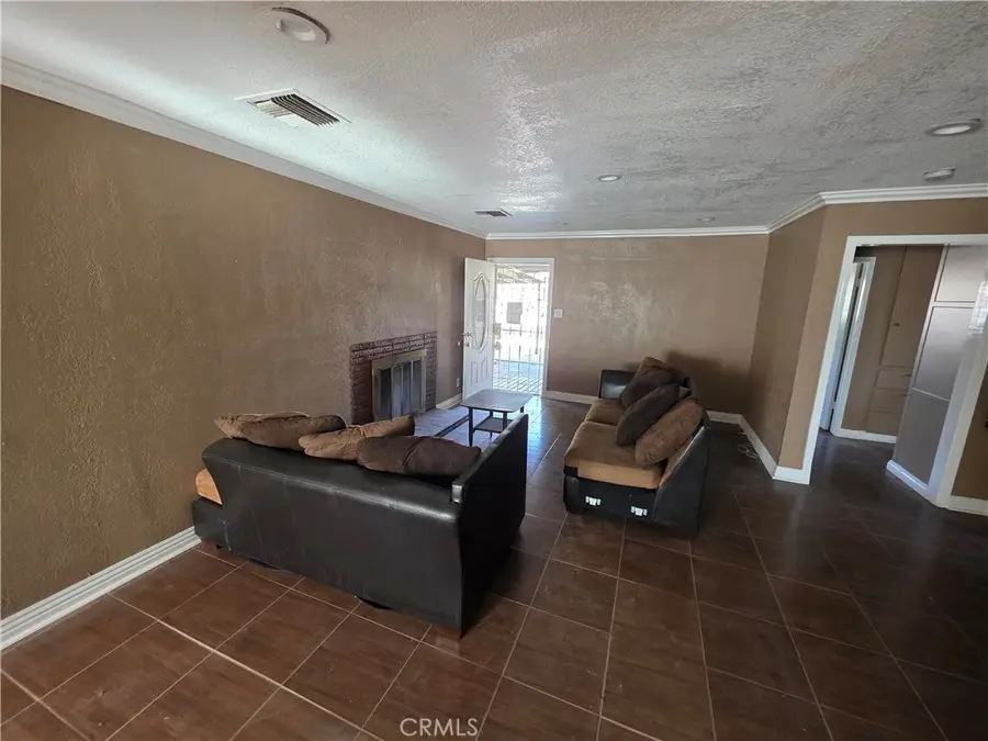 44108 Gadsden Avenue, Lancaster, CA 93534 - #2