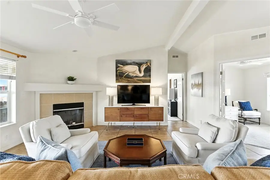 1225 Taft #3, Bakersfield, CA 93307 - #3