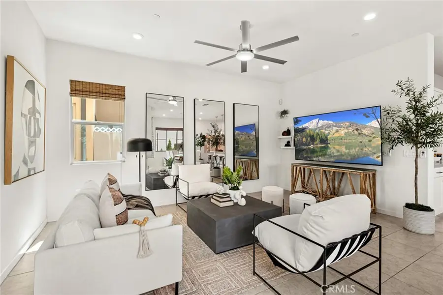 126 Stellar, Irvine, CA 92618 - Image #2