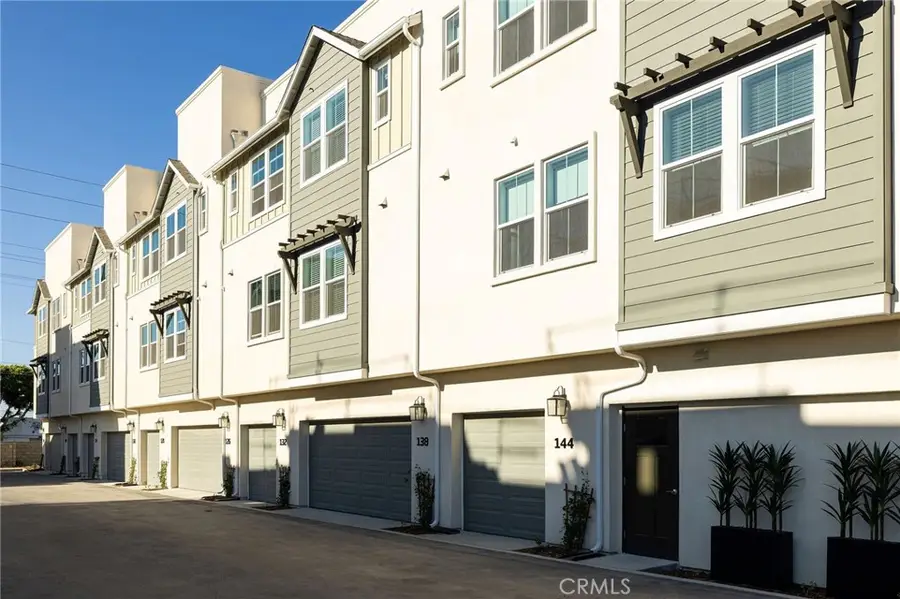 136 S Tulip Avenue, Compton, CA 90220 - Image #2