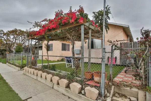 823 W 81st Street, Los Angeles, CA 90044