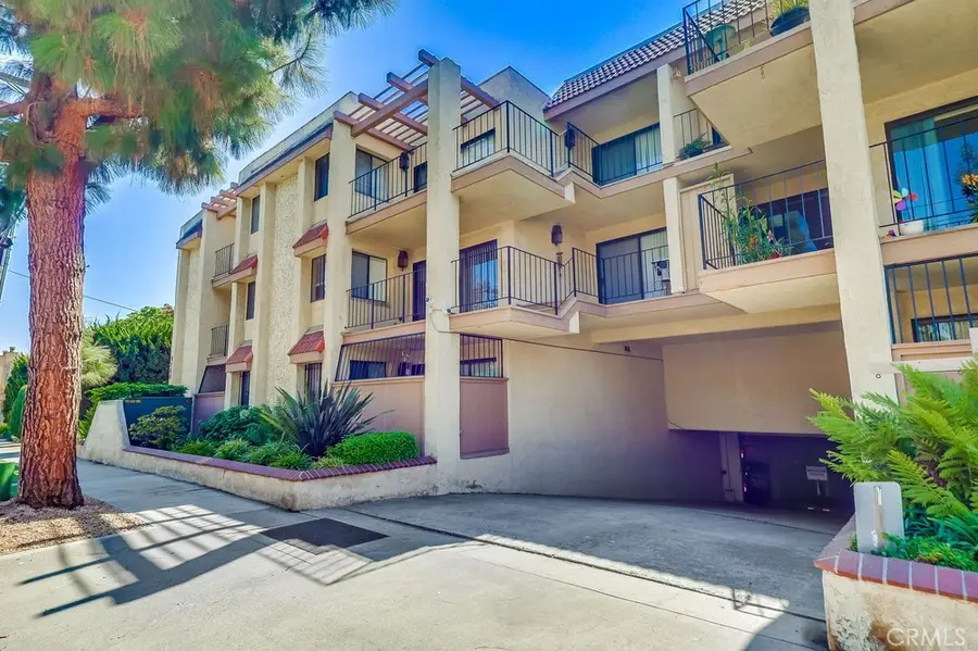 2722 E 20th Street #104, Signal Hill, CA 90755 - Image #3