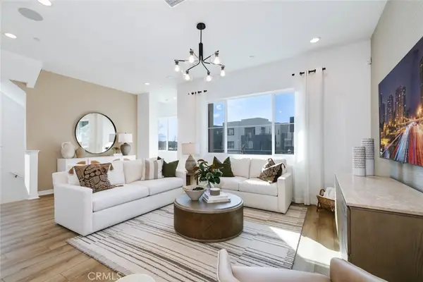 73 Culture, Irvine, CA 92618