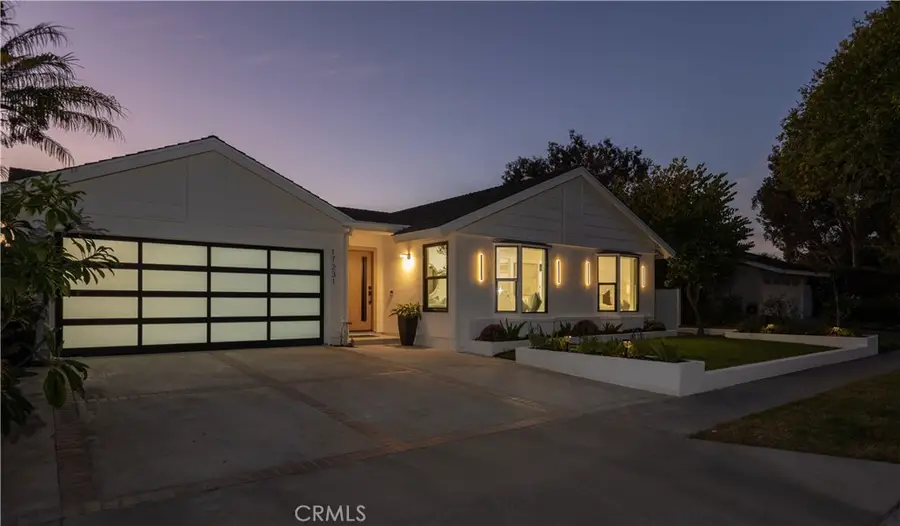 17231 Lido Ln, Huntington Beach, CA 92647 - Image #2