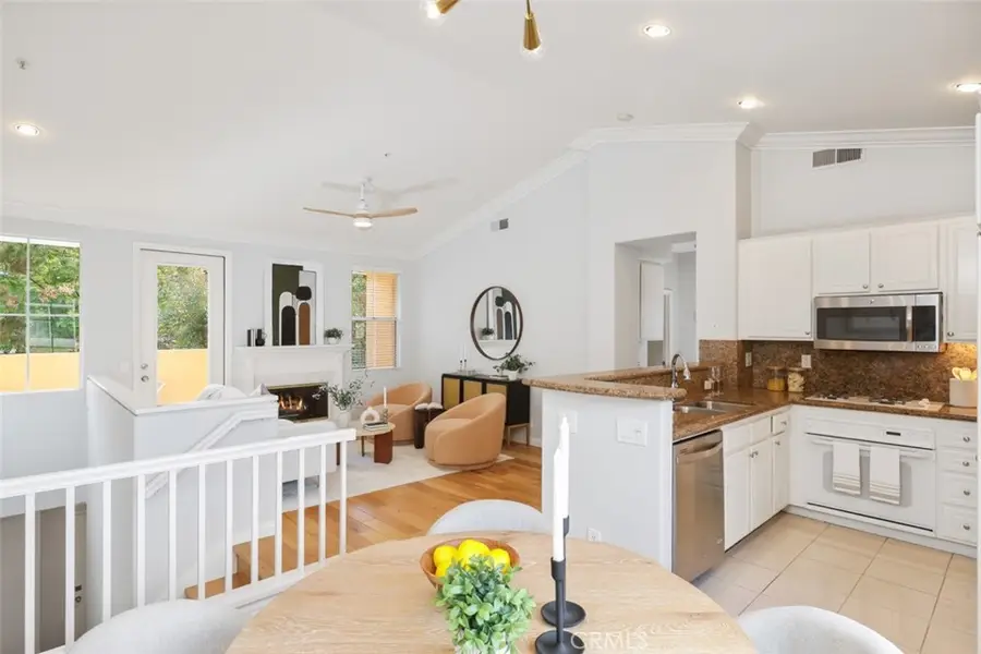 802 Marinella Aisle, Irvine, CA 92606 - Image #3