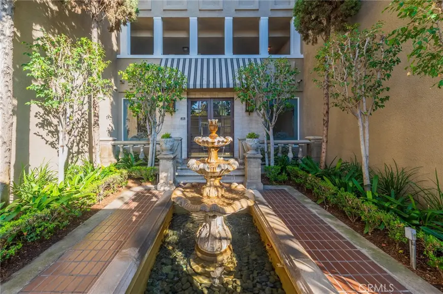 8455 Fountain Avenue #108, West Hollywood, CA 90069 - #3