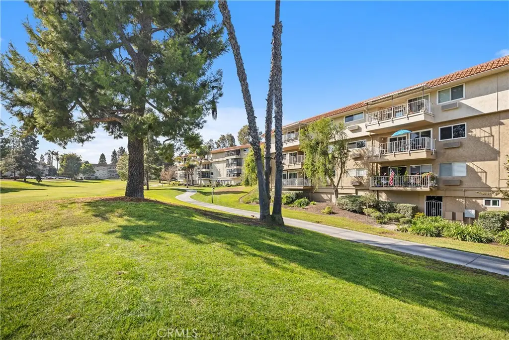 2390 Via Mariposa W #2C, Laguna Woods, CA 92637 - Image #1