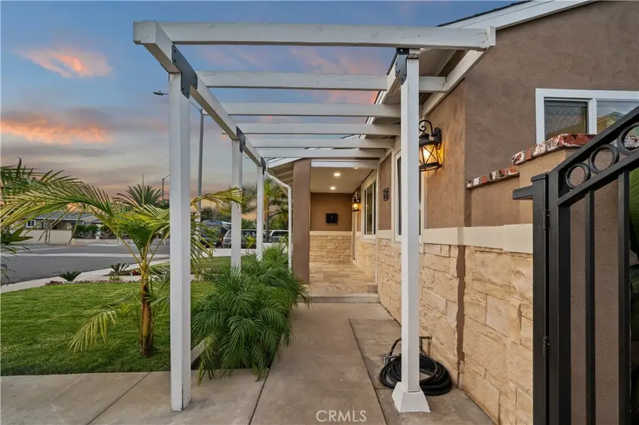 638 N Buttonwood, Anaheim, CA 92805 - Image #3