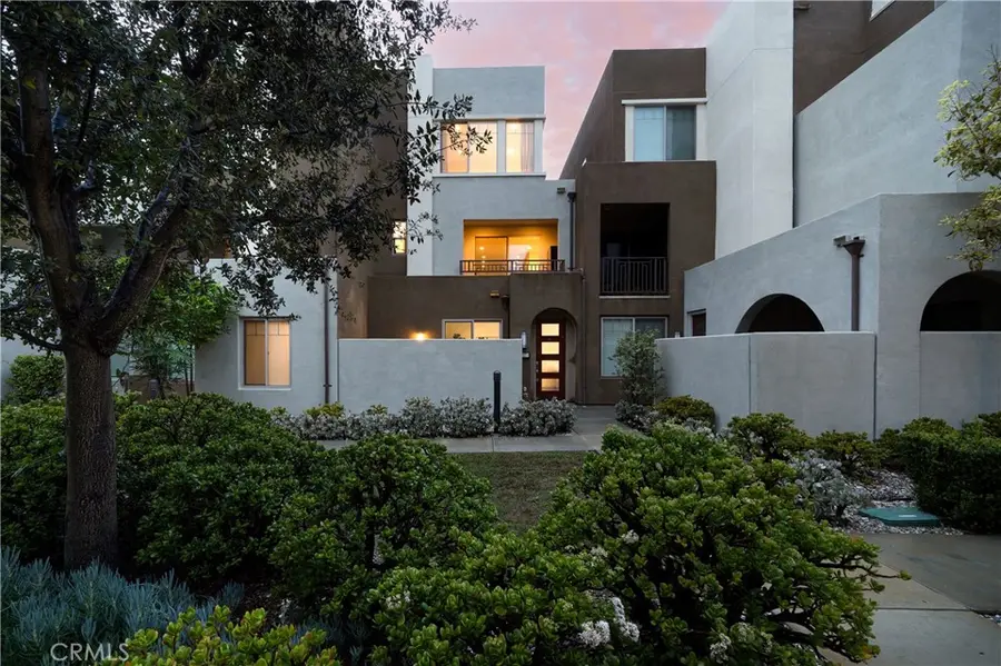 217 Magnet, Irvine, CA 92618 - Image #2