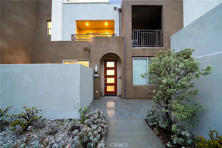 217 Magnet, Irvine, CA 92618 - Image #3