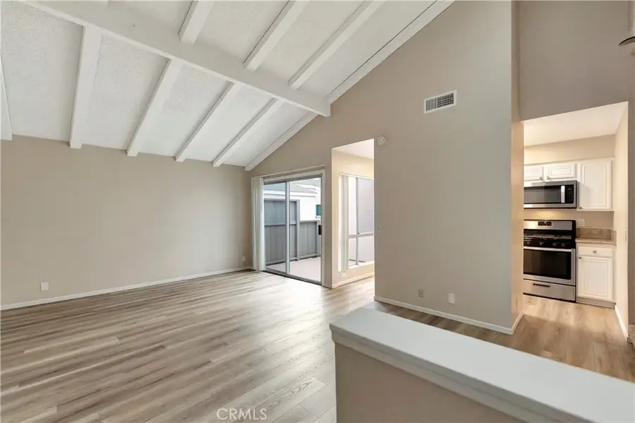 2670 W Segerstrom #f, Santa Ana, CA 92704 - Image #3