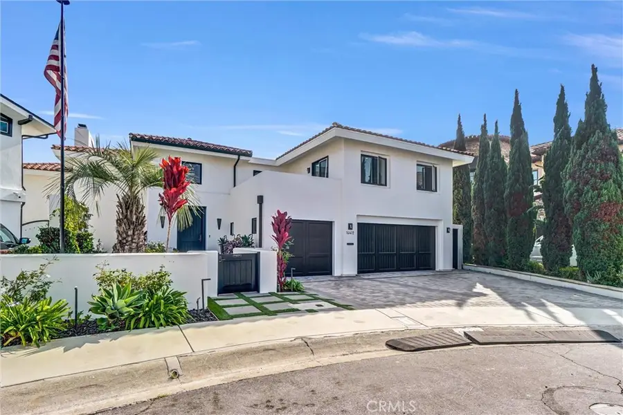 16412 Ardsley Circle, Huntington Beach, CA 92649 - Image #2