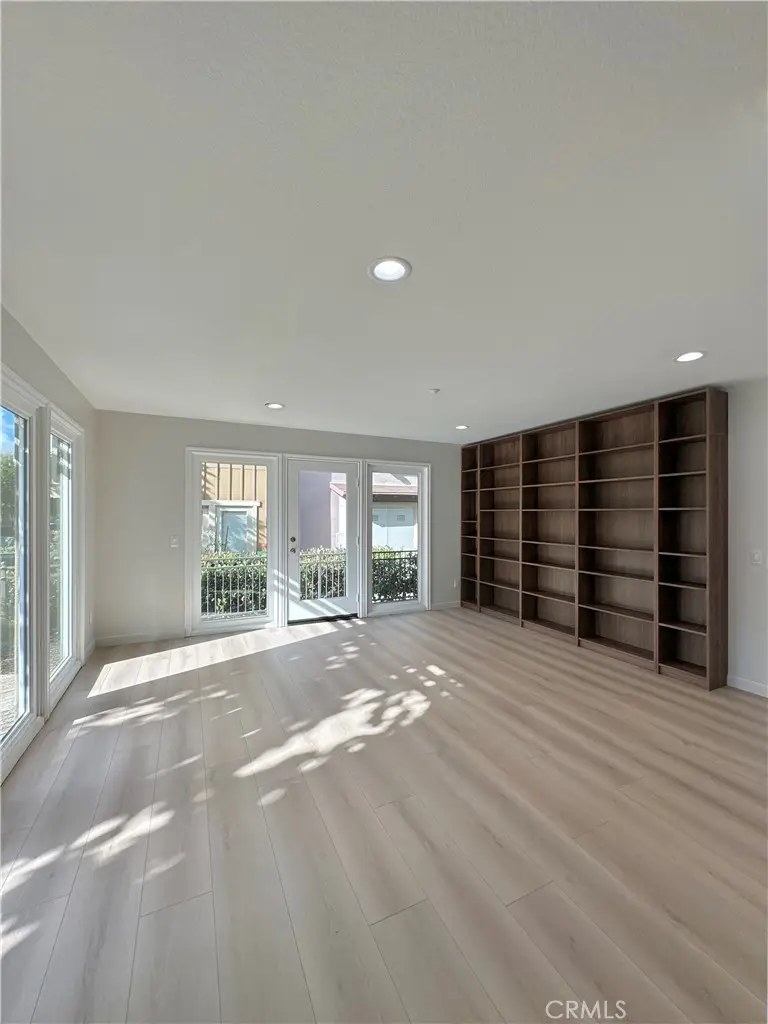 280 Tustin Field Drive, Tustin, CA 92782 - Image #2