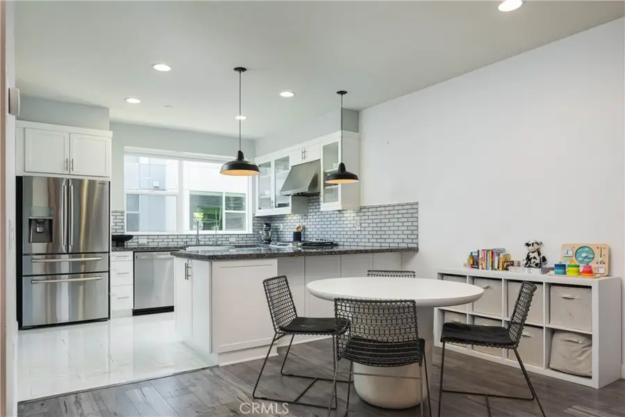 1532 Maxwell Way, Costa Mesa, CA 92627 - Image #2