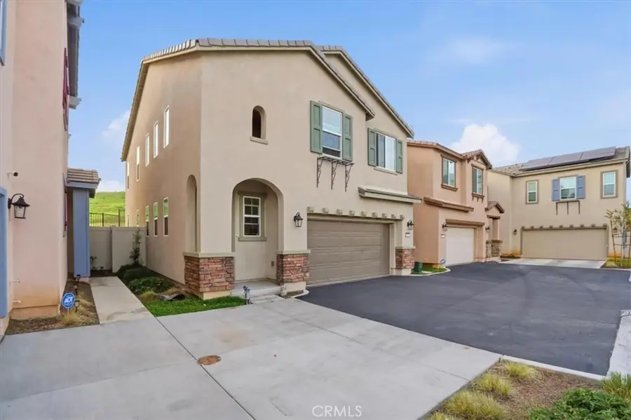 556 Enzo Street, Lake Elsinore, CA 92530 - #3