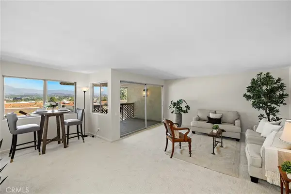 23401 Caminito Lazaro #245, Laguna Hills, CA 92653