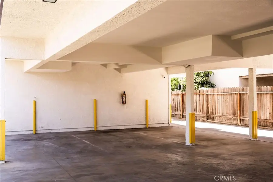 13025 Roselle Avenue, Hawthorne, CA 90250 - #2