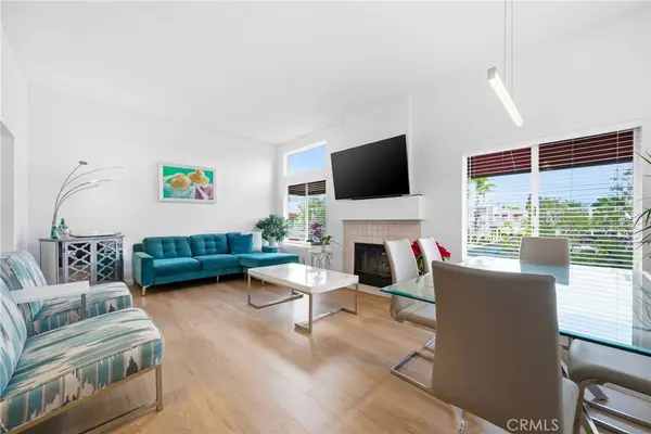 27743 Zircon #104, Mission Viejo, CA 92691