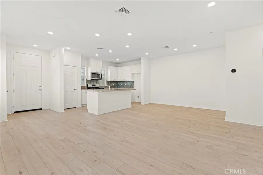 4214 S Laguna Avenue, Ontario, CA 91761 - #3