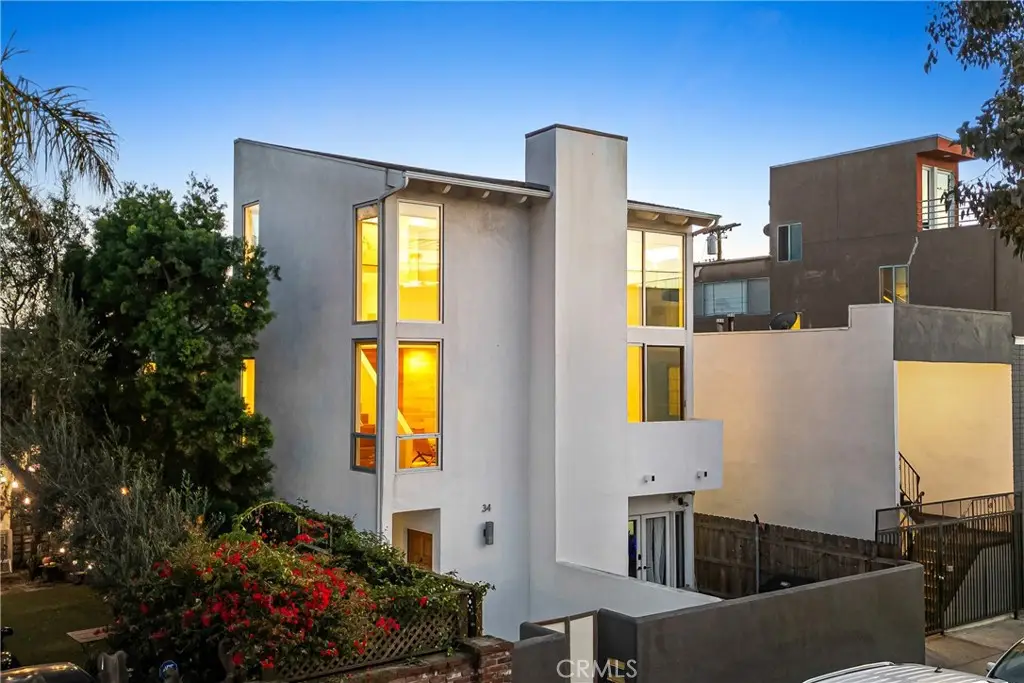 34 S Venice Boulevard #2, Venice, CA 90291 - #1