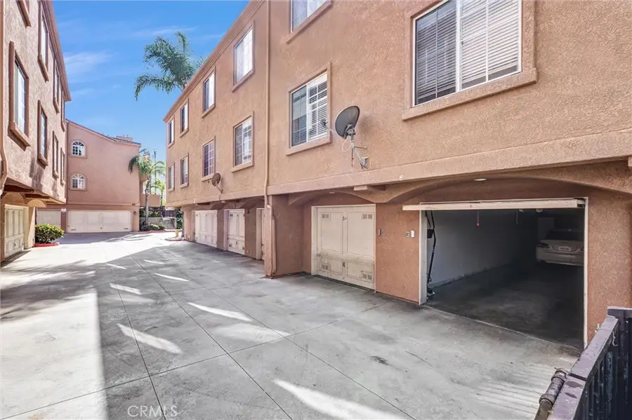 21836 S Vermont Avenue #6, Torrance, CA 90502 - #3