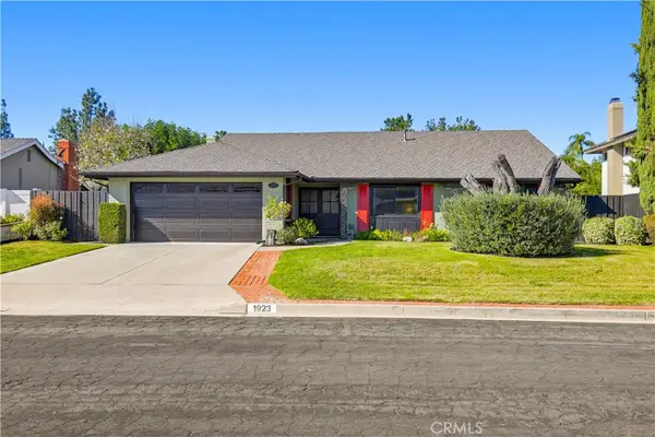 1923 Overlook Road, Fullerton, CA 92831