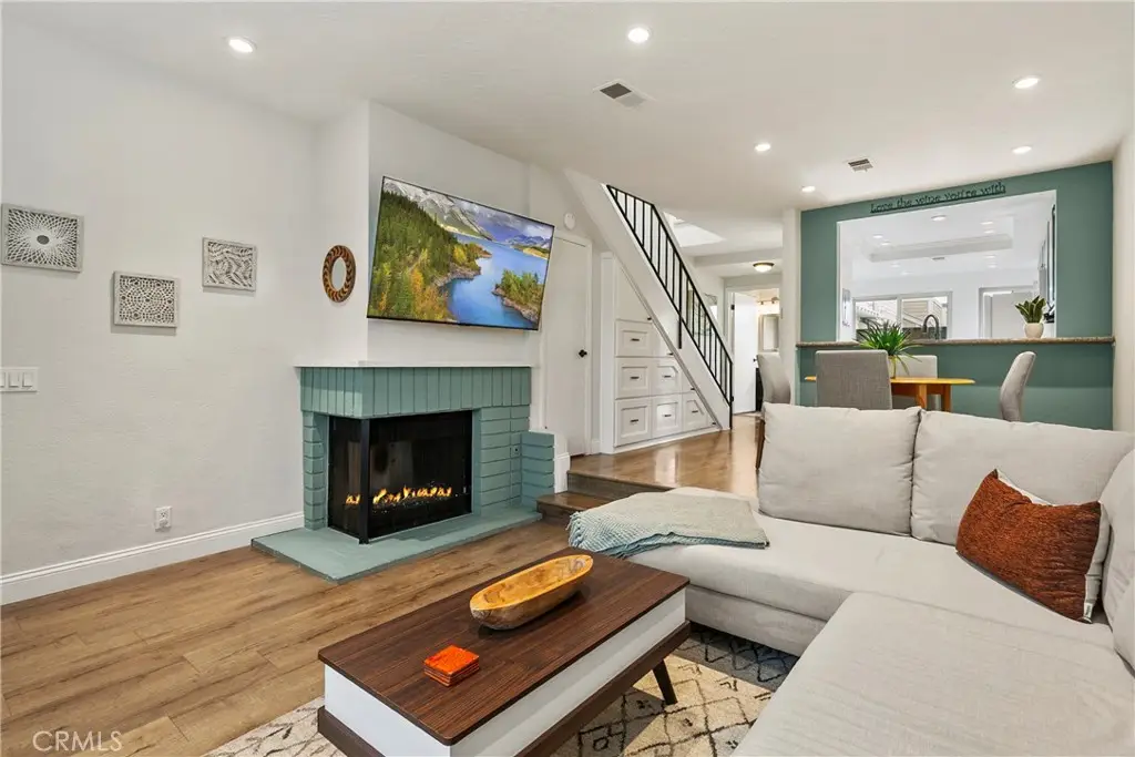 1083 Mesa Bluff #13, Costa Mesa, CA 92627 - Image #1