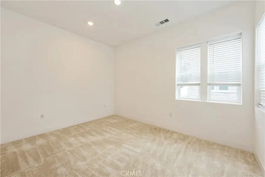 608 Grizzly, Irvine, CA 92618 - Image #3