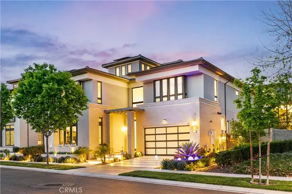 83 Lunar, Irvine, CA 92618