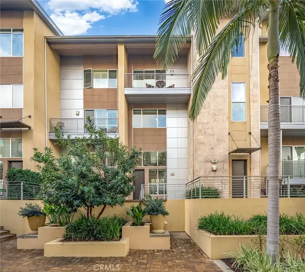 726 Rockefeller, Irvine, CA 92612