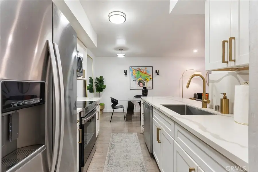 906 N Doheny #303, West Hollywood, CA 90069 - #2