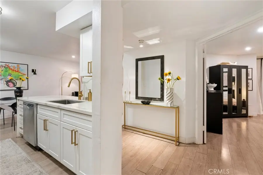 906 N Doheny #303, West Hollywood, CA 90069 - #3