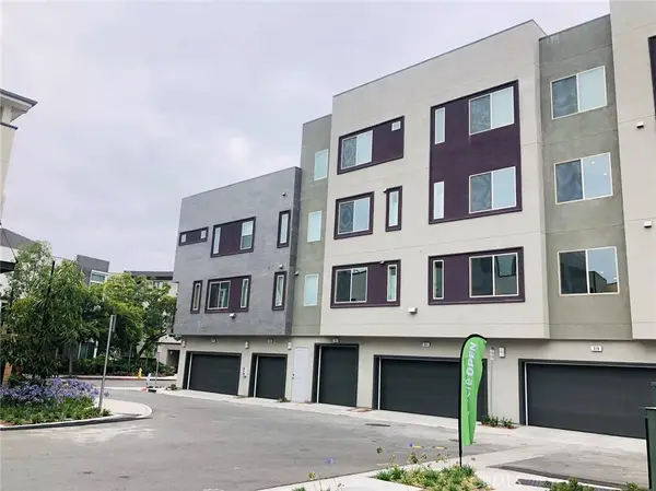 221 Bowery, Irvine, CA 92612