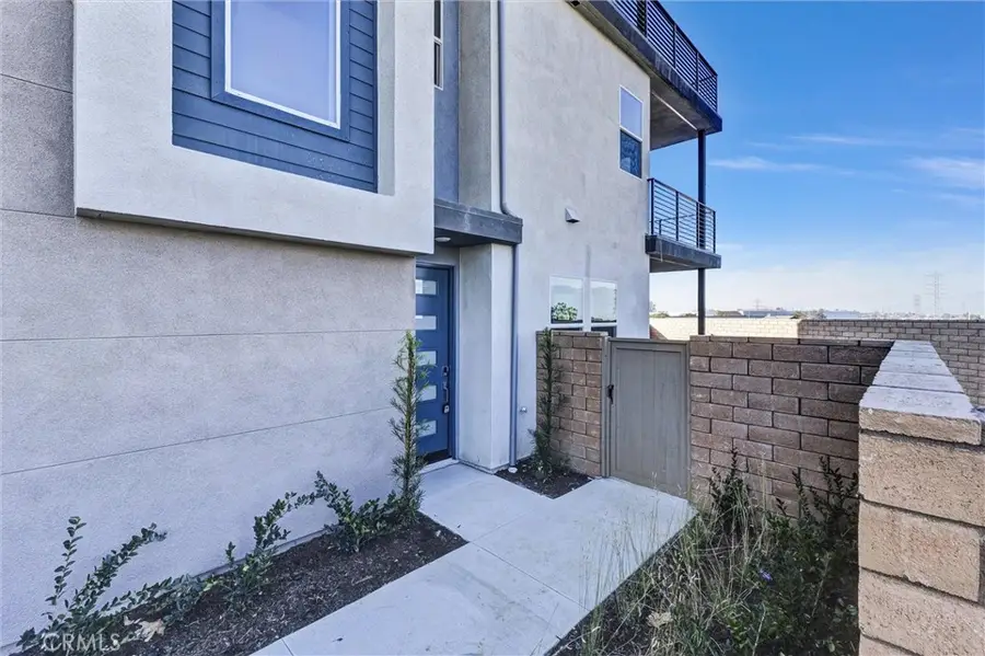 2058 Hollyleaf, Montebello, CA 90640 - #2