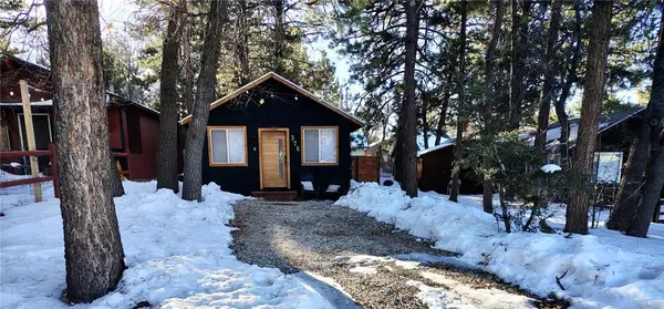 376 Riverside Avenue, Sugarloaf, CA 92386