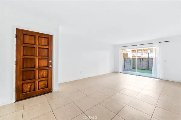 6600 Warner #115, Huntington Beach, CA 92647