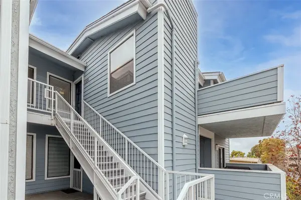 16960 Algonquin Street #2-304, Huntington Beach, CA 92649