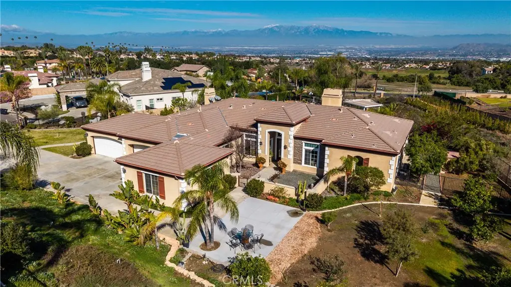 4071 Judy Cir, Corona, CA 92881 - #1