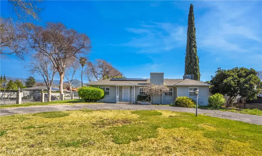 2463 Valencia, San Bernardino, CA 92404 - #2