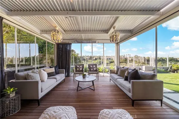 58 Victoria, Newport Beach, CA 92660